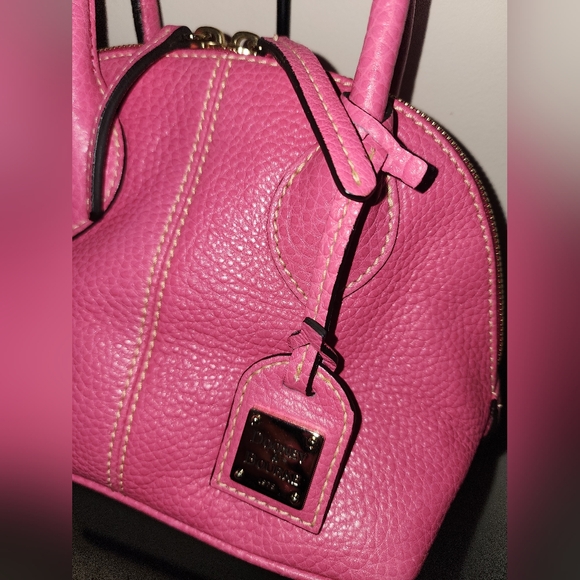 Dooney And Bourke Pink Pebbled Leather Mini Purse Gold Hardware - Picture 2 of 4